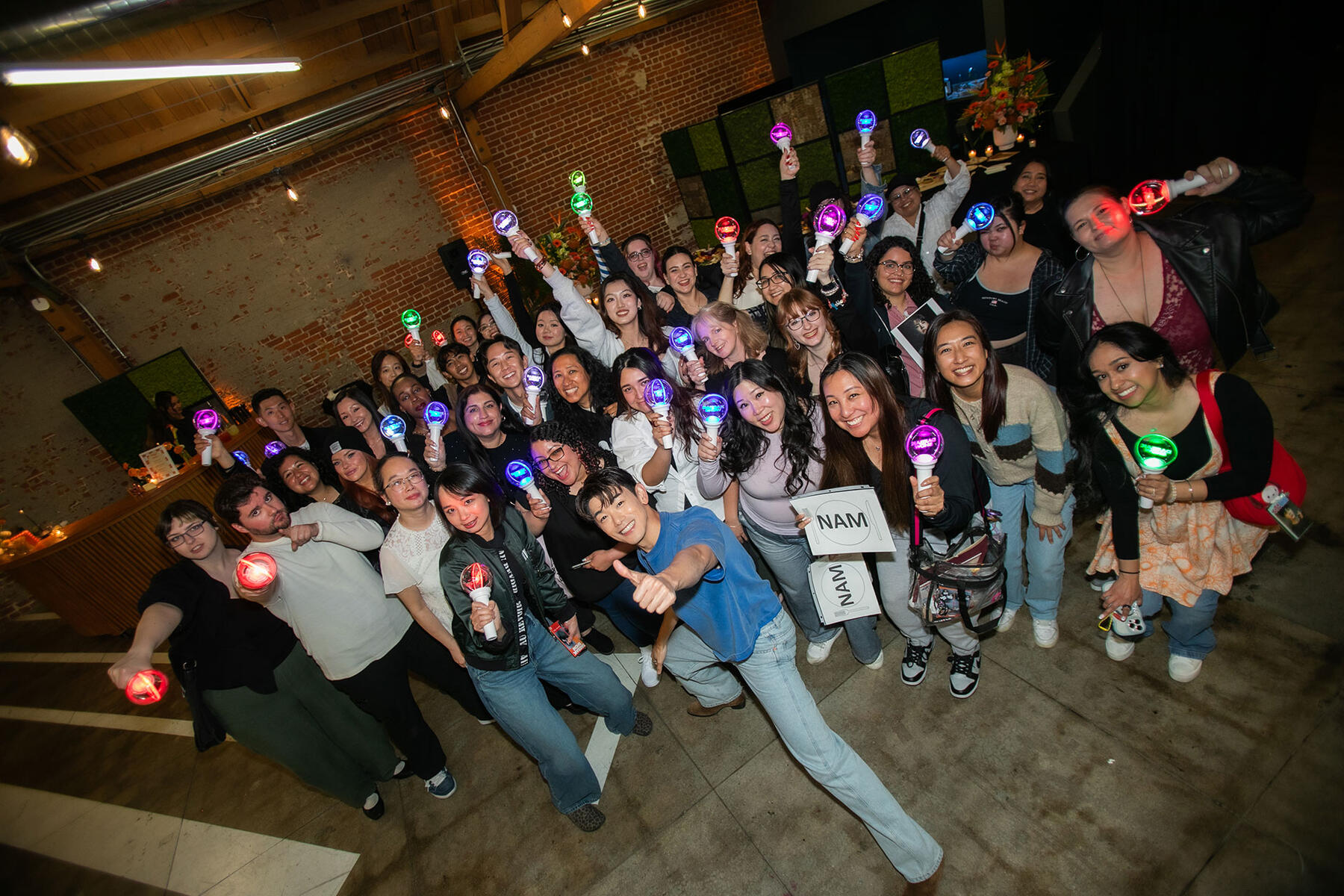 Eric Nam Daebak Show Live Taping in Los Angeles in partnership with Airbnb for this first-ever Airbnb Original Experience with DIVE Studios Eric Nam Daebak Show Live Taping in Los Angeles in partnership with Airbnb for this first-ever Airbnb Original Experience with DIVE Studios